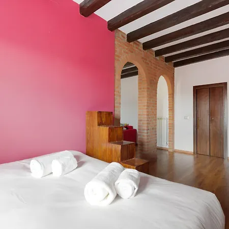 Colonne Di San Lorenzo - Colorful Apartment! Apartament