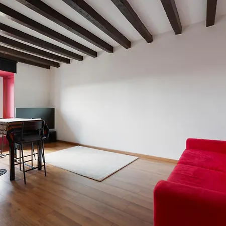 Apartament Colonne Di San Lorenzo - Colorful Apartment!